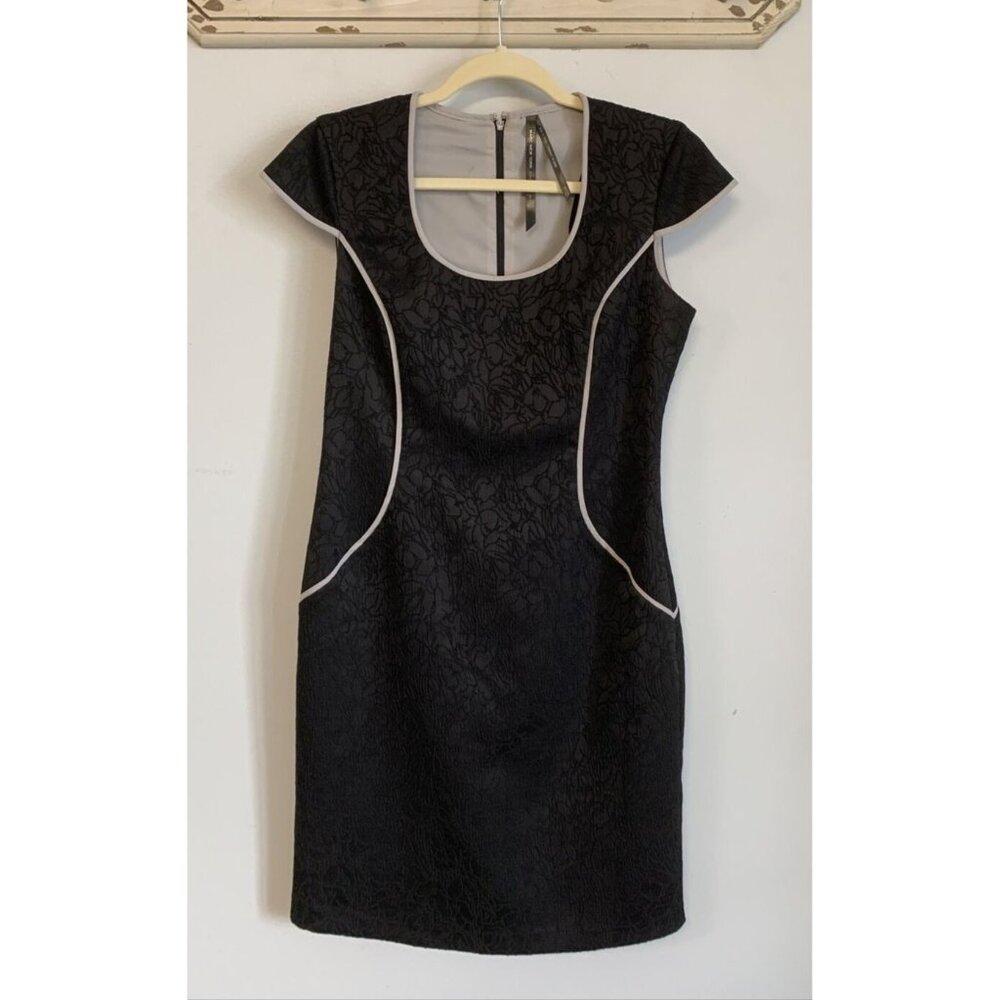 Andrew Marc New York Black Cap Sleeve Sheath Dress Size 4